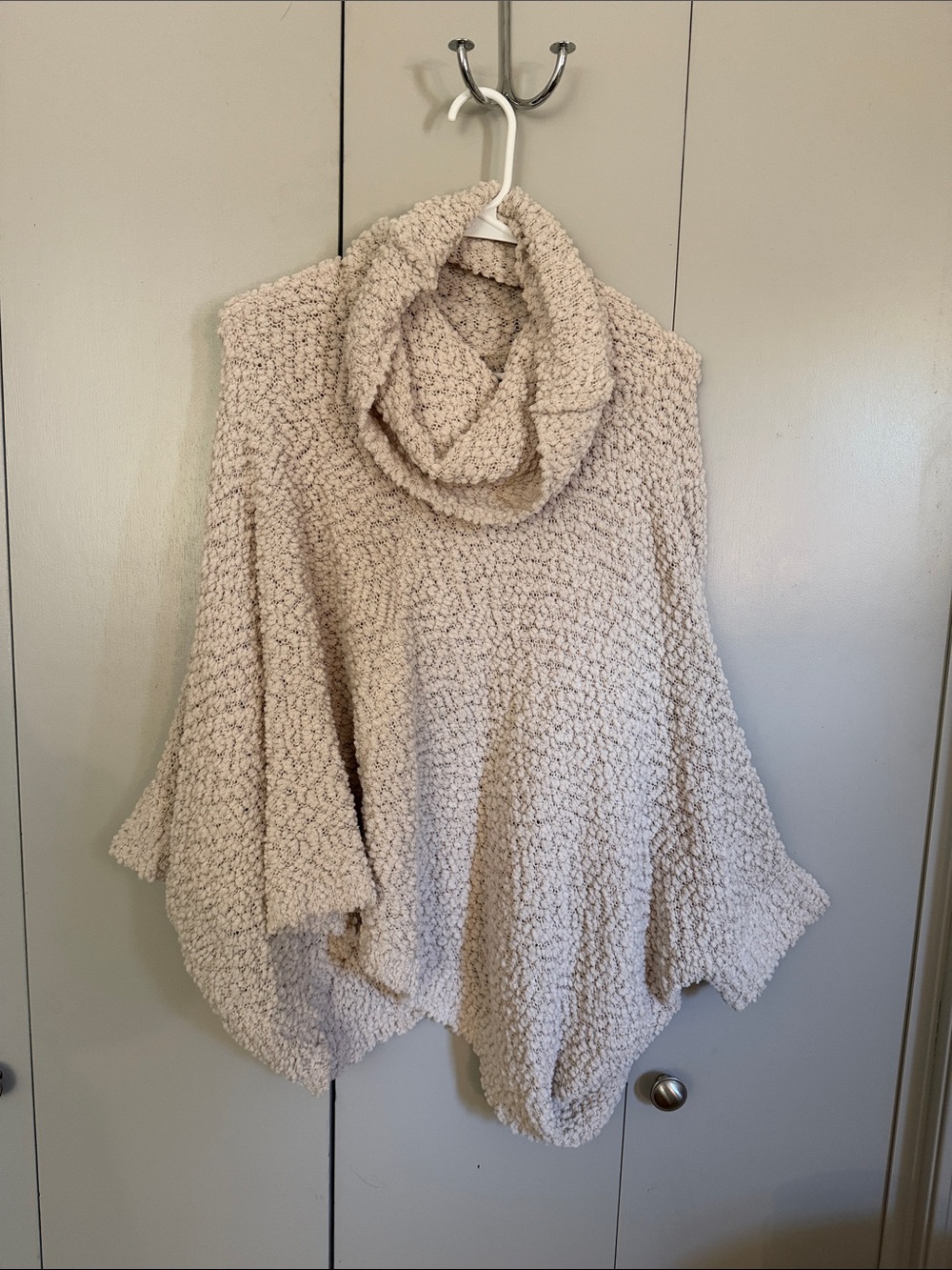 Hippie Rose Cream Popcorn Knit Cowl Poncho